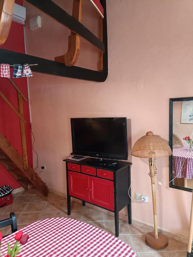 Apartments Popaj Komiza Exterior photo