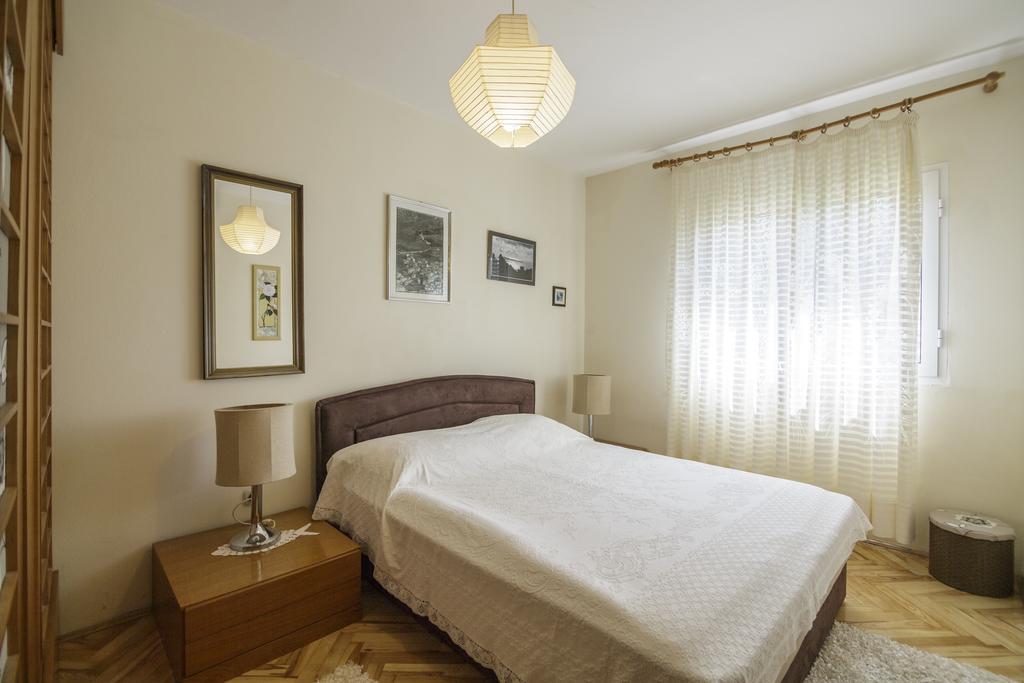 Apartments Popaj Komiza Exterior photo